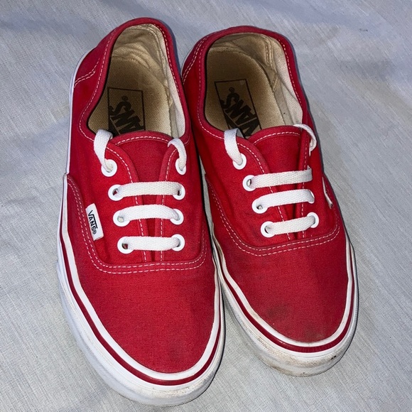 Vans unisex men’s size 6 / women’s 7 1/2 - 24 cms Classic Red Canvas Sneakers - Picture 2 of 15